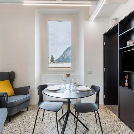 Appartamento Varenna Amorevole Dimora In Lecco